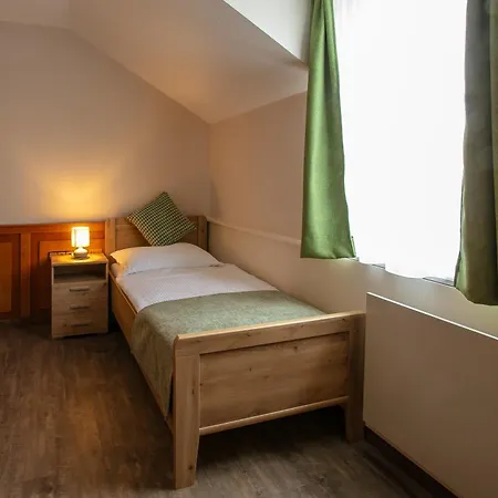 ゲストハウス Vero Living & 3*