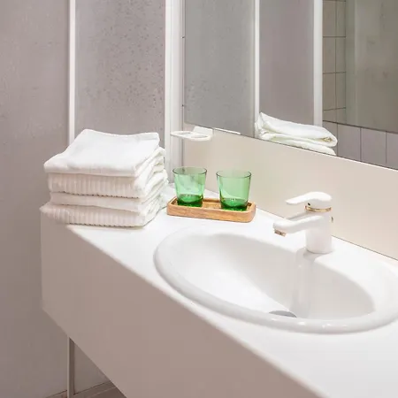 ゲストハウス Vero Living &